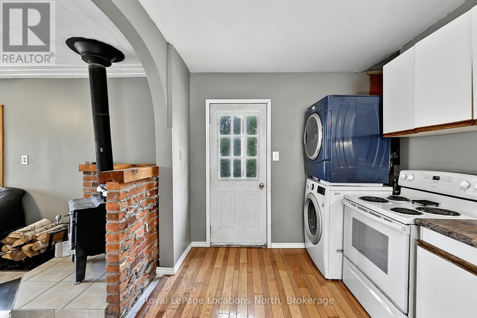 9031 Beachwood Road Property Photo 7