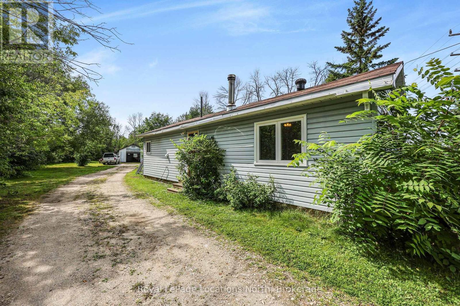 9031 Beachwood Road Property Photo 9