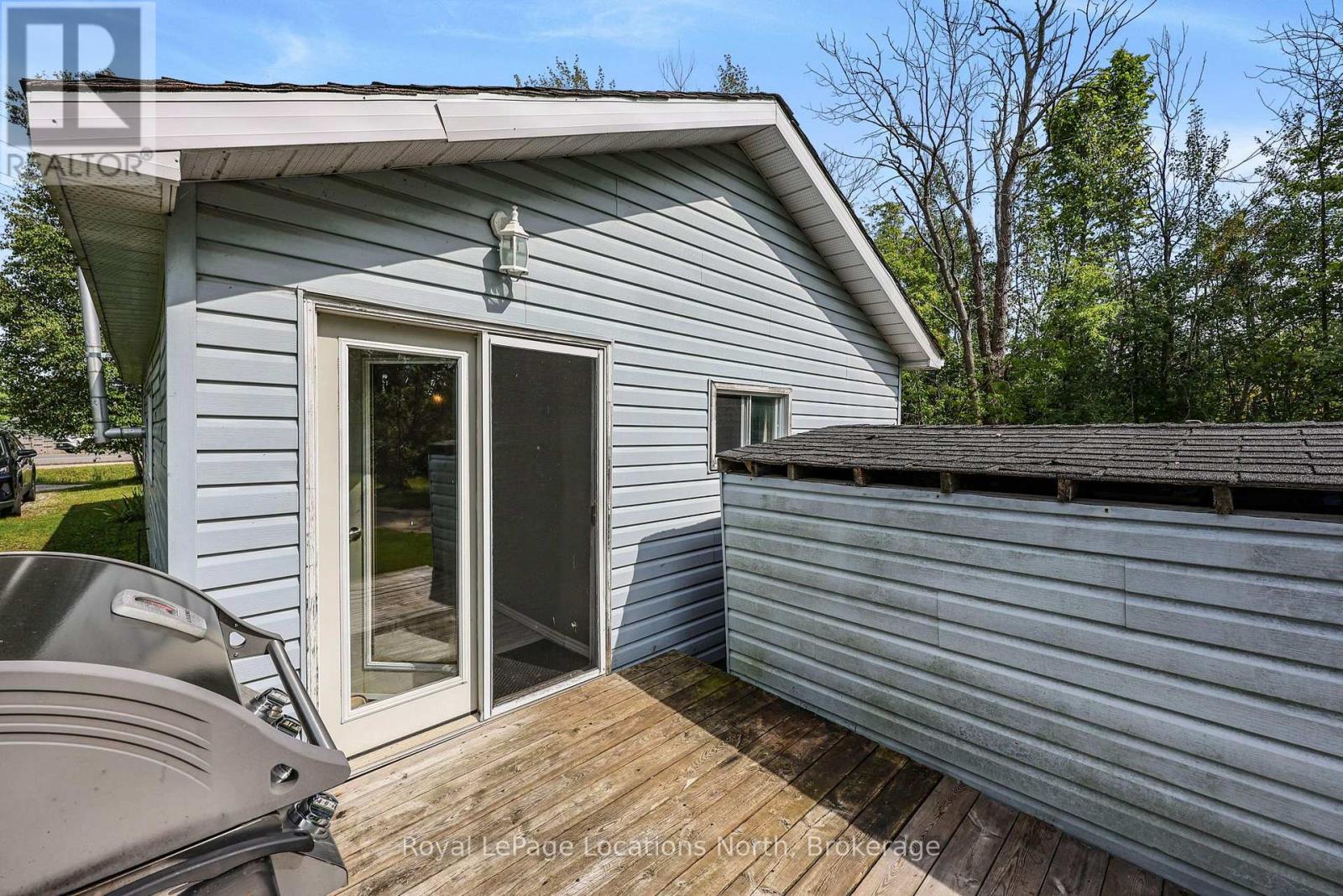 9031 Beachwood Road Property Photo 10