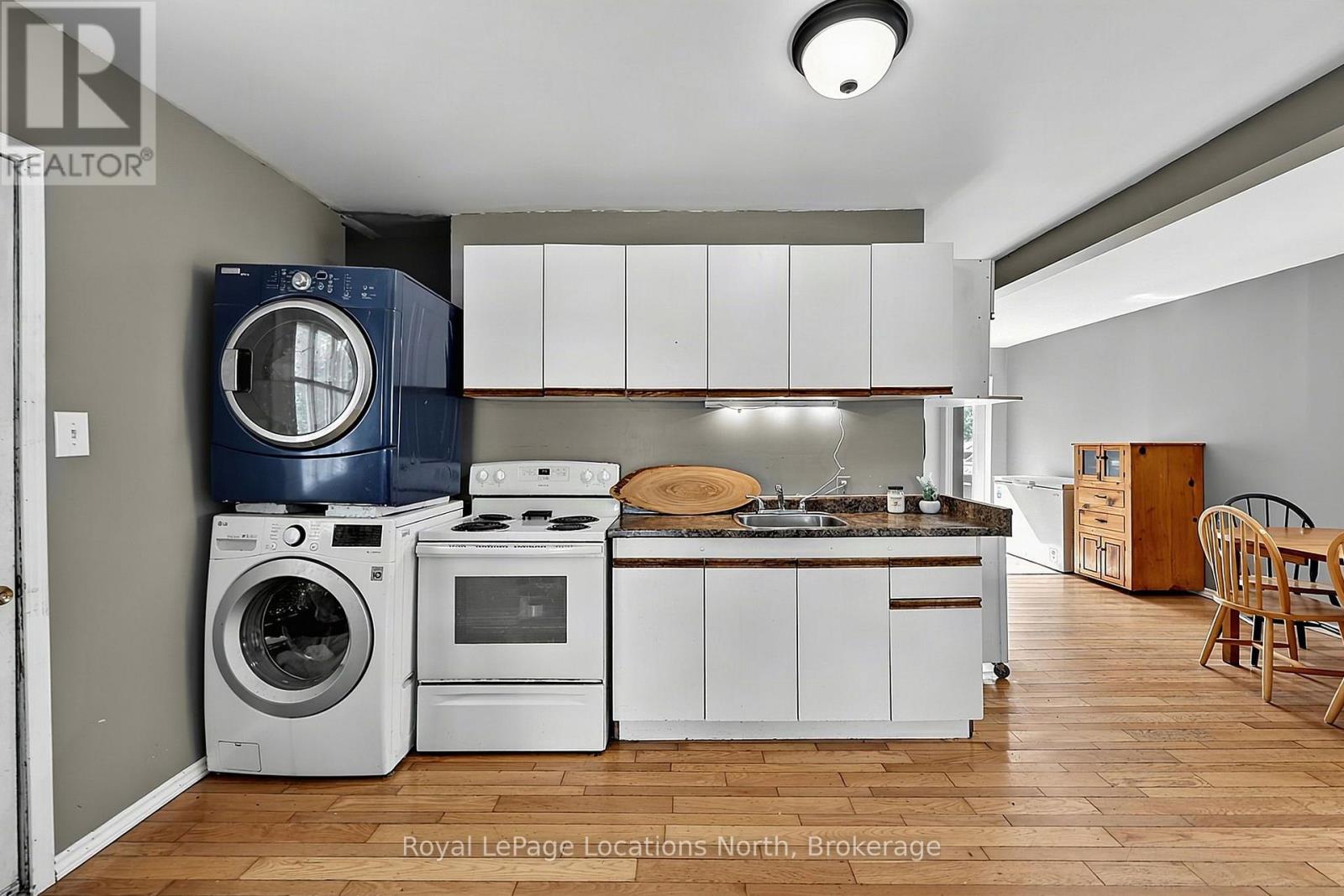 9031 Beachwood Road Property Photo 17