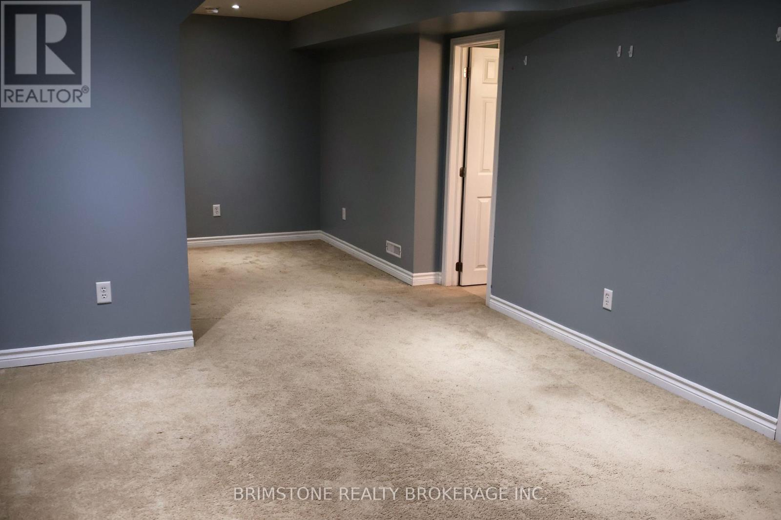 204 Pickett Crescent Property Photo 13