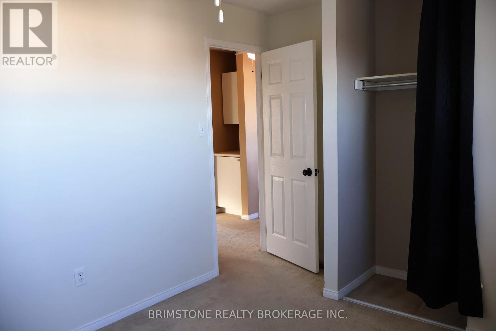 204 Pickett Crescent Property Photo 17