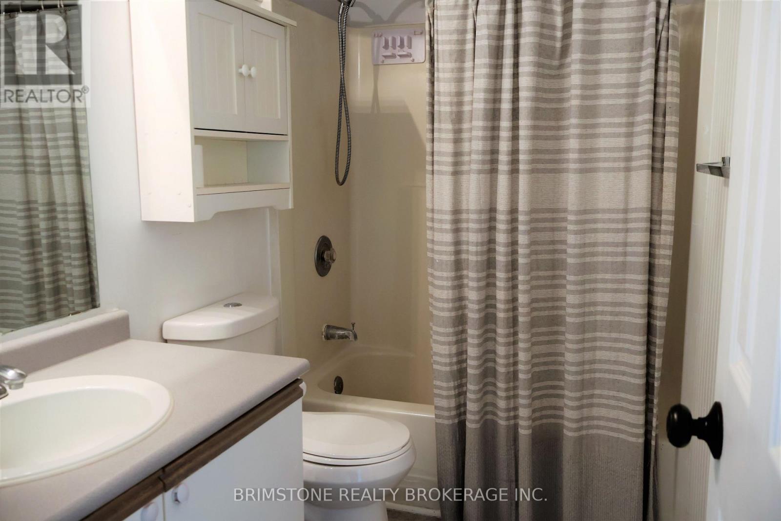 204 Pickett Crescent Property Photo 19