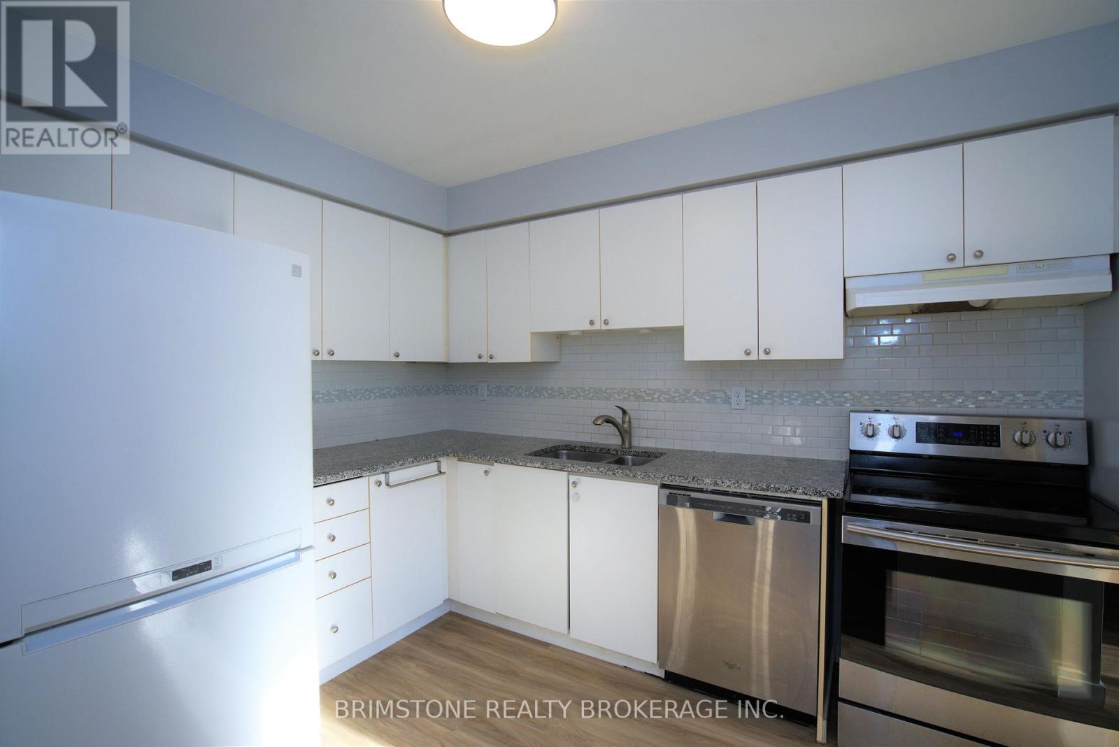 204 Pickett Crescent Property Photo 28
