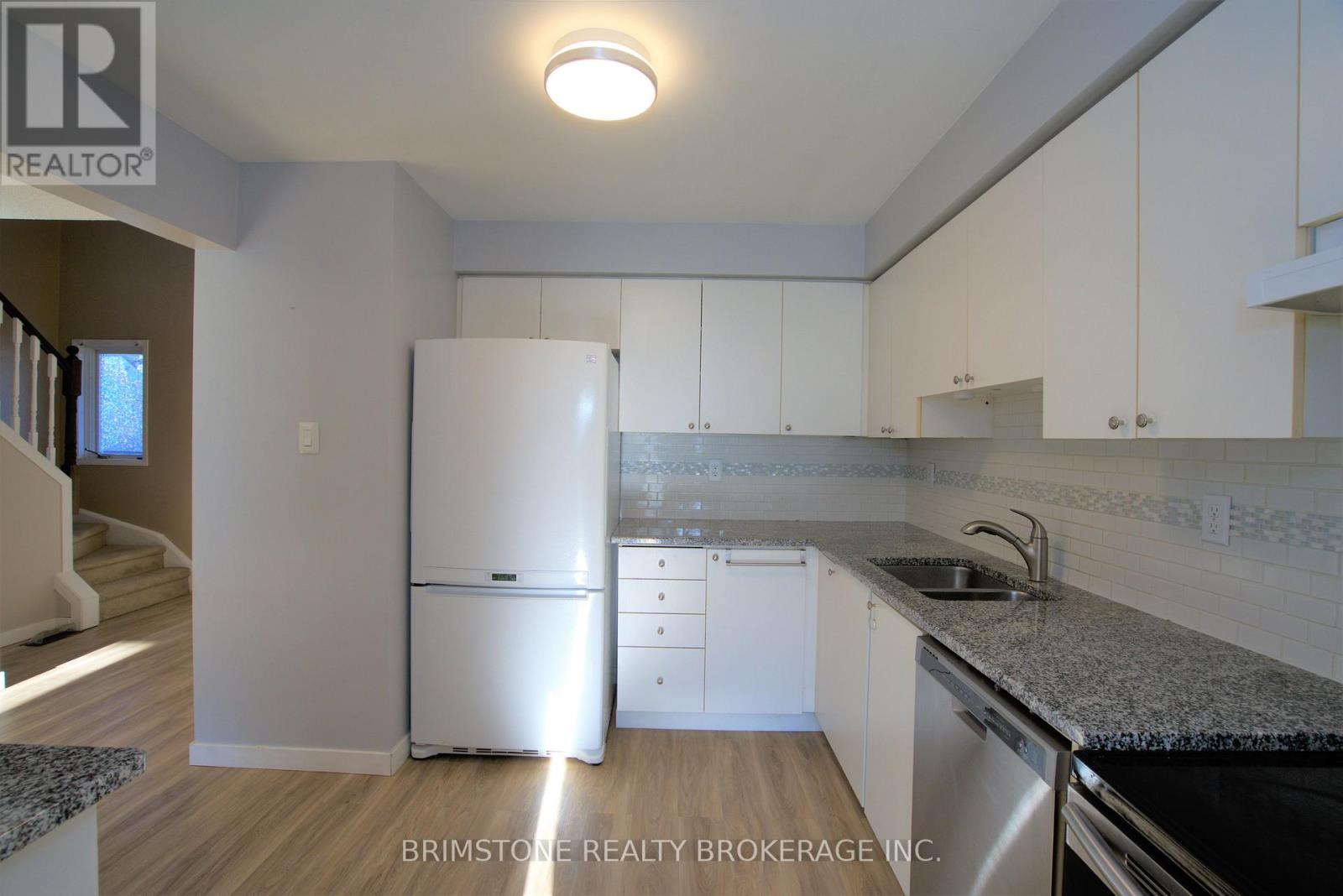 204 Pickett Crescent Property Photo 30