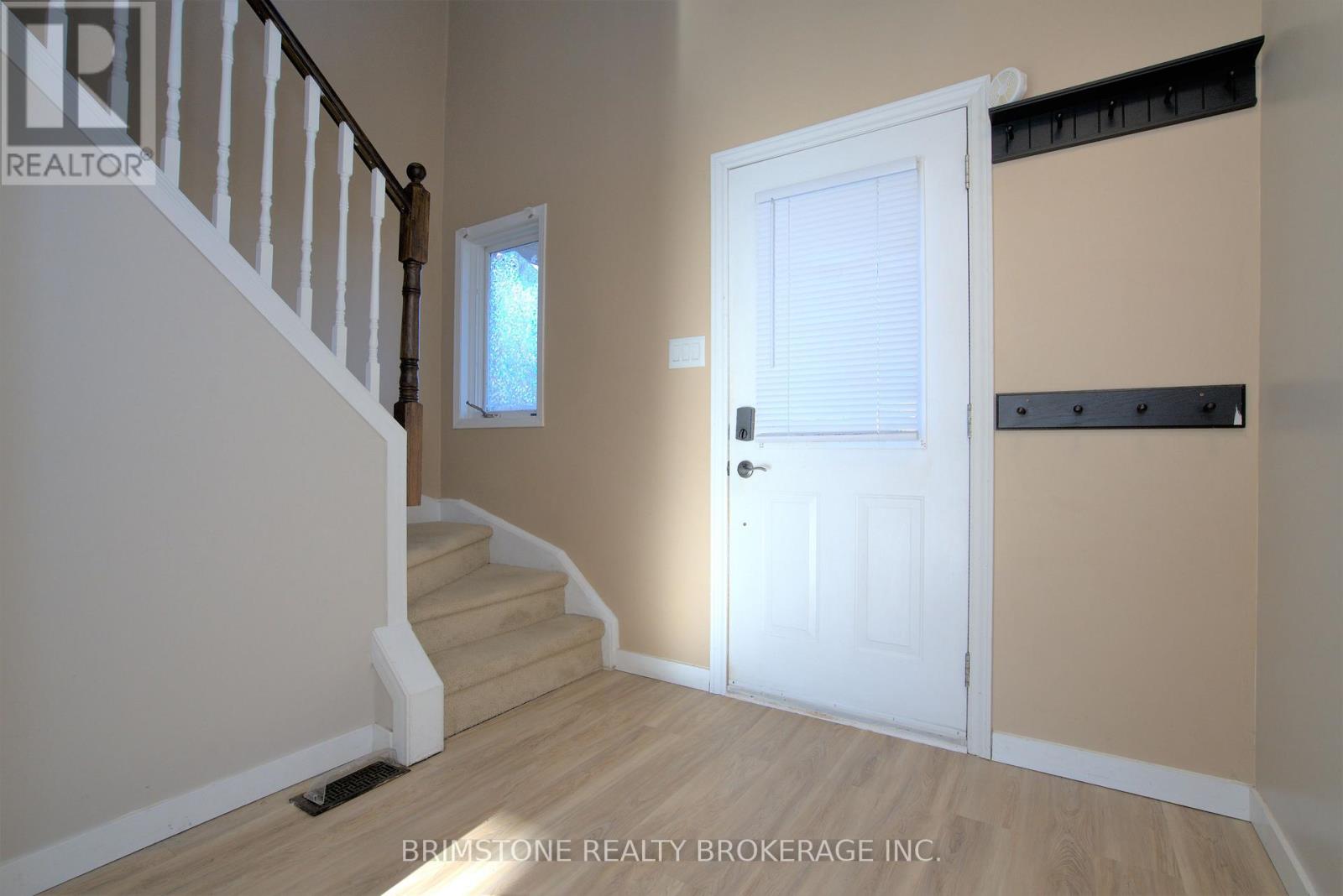 204 Pickett Crescent Property Photo 31