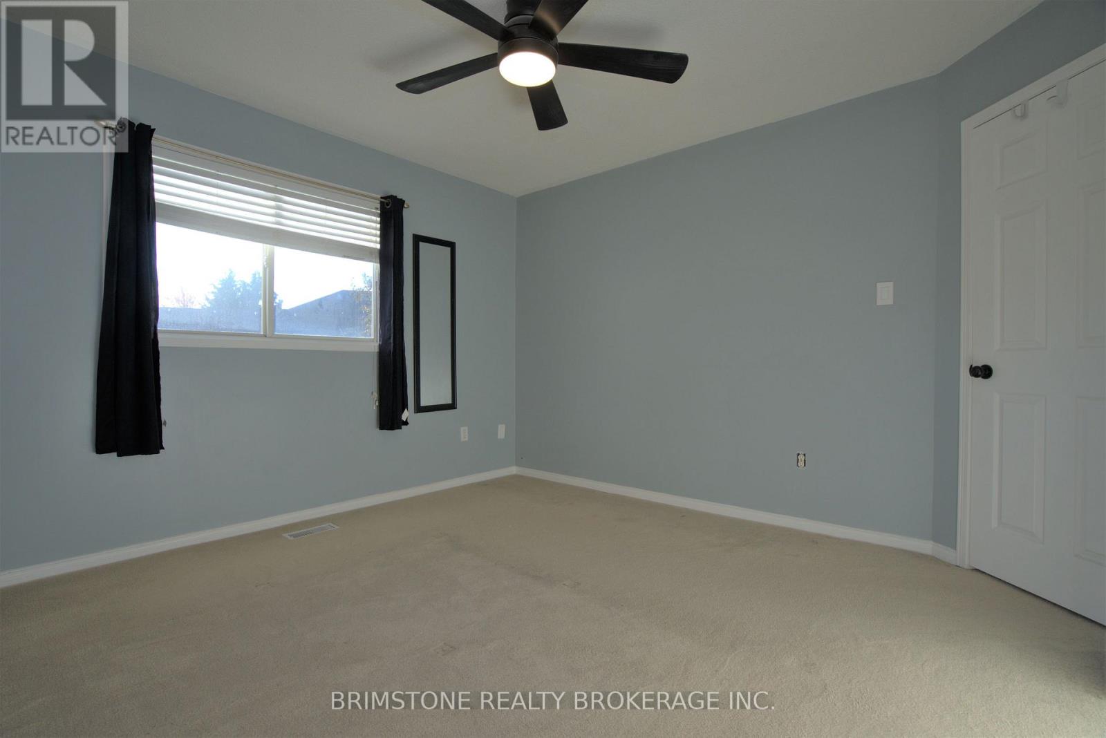 204 Pickett Crescent Property Photo 34