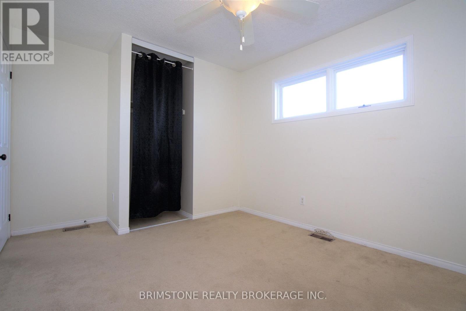 204 Pickett Crescent Property Photo 35
