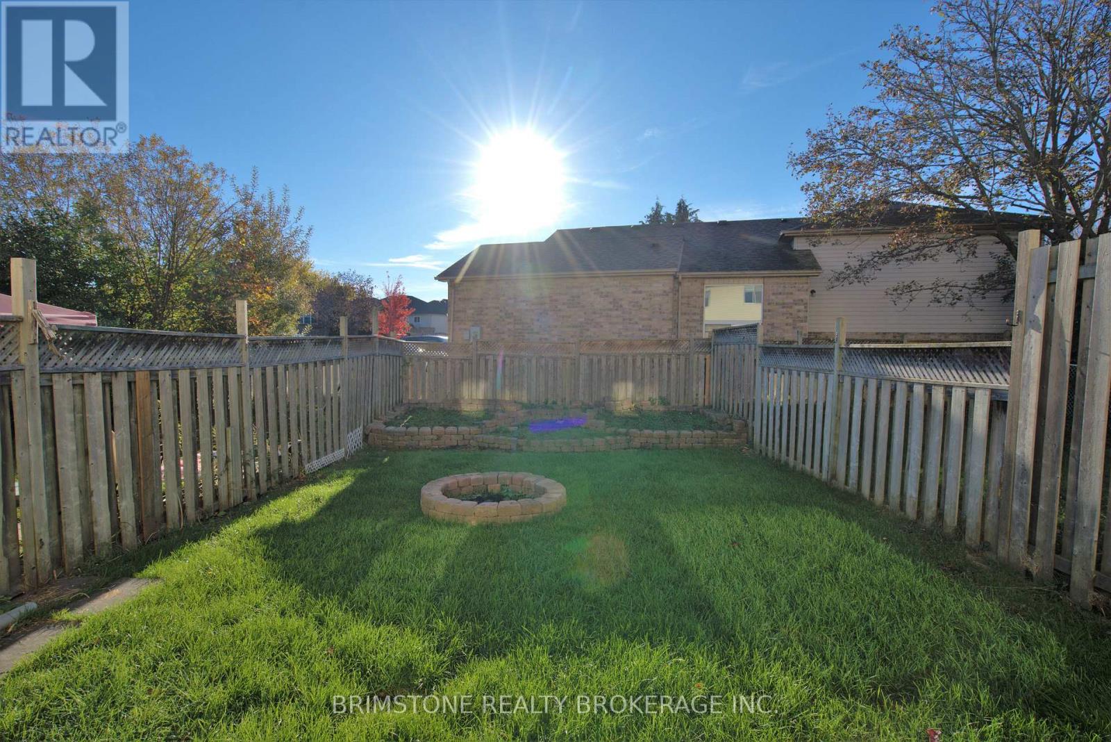 204 Pickett Crescent Property Photo 38