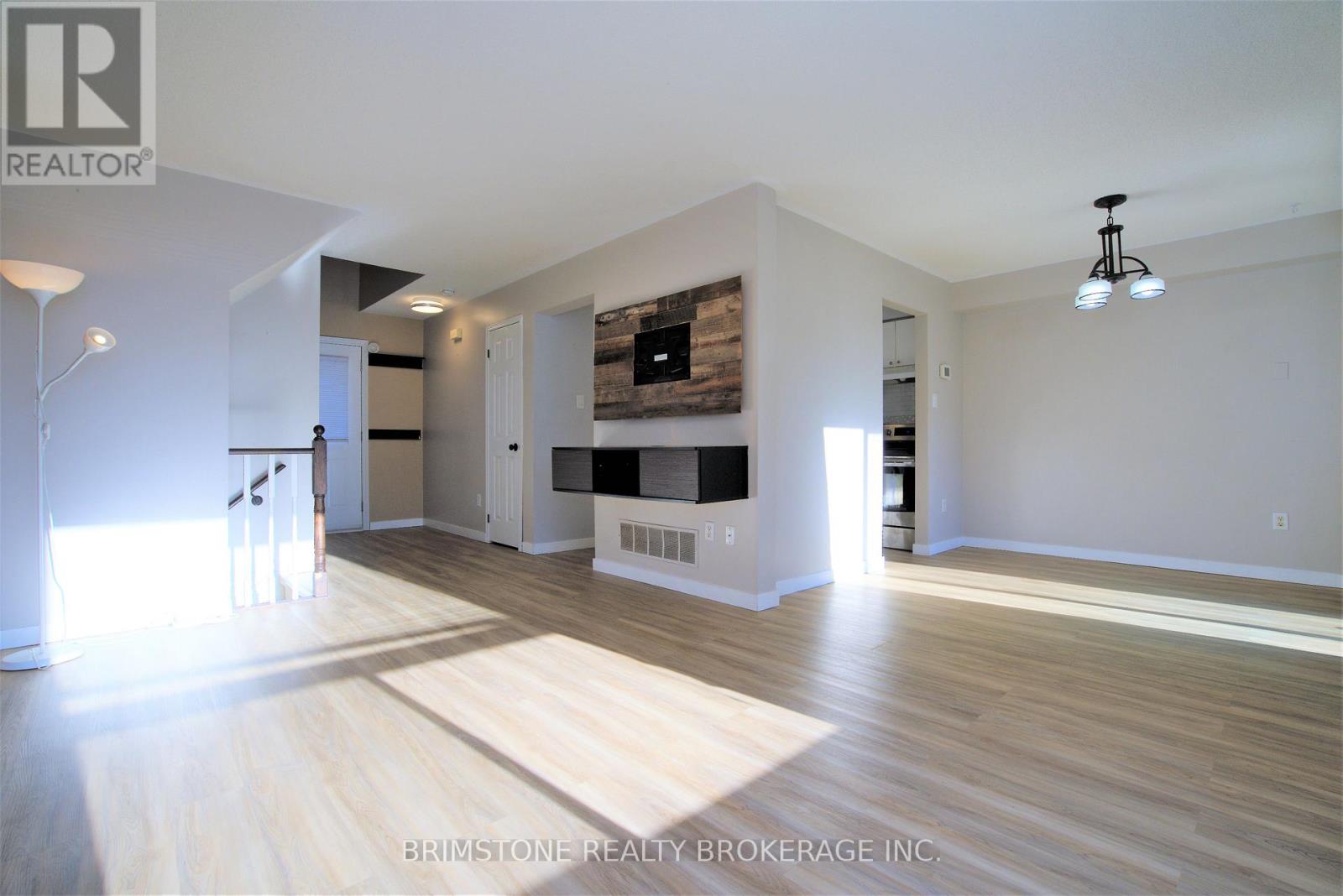 204 Pickett Crescent Property Photo 39