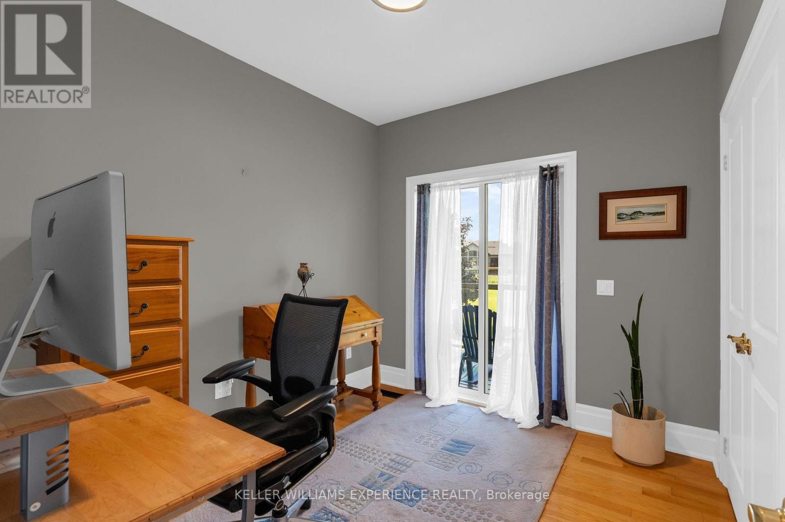 2884 Sunnydale Lane Property Photo 11