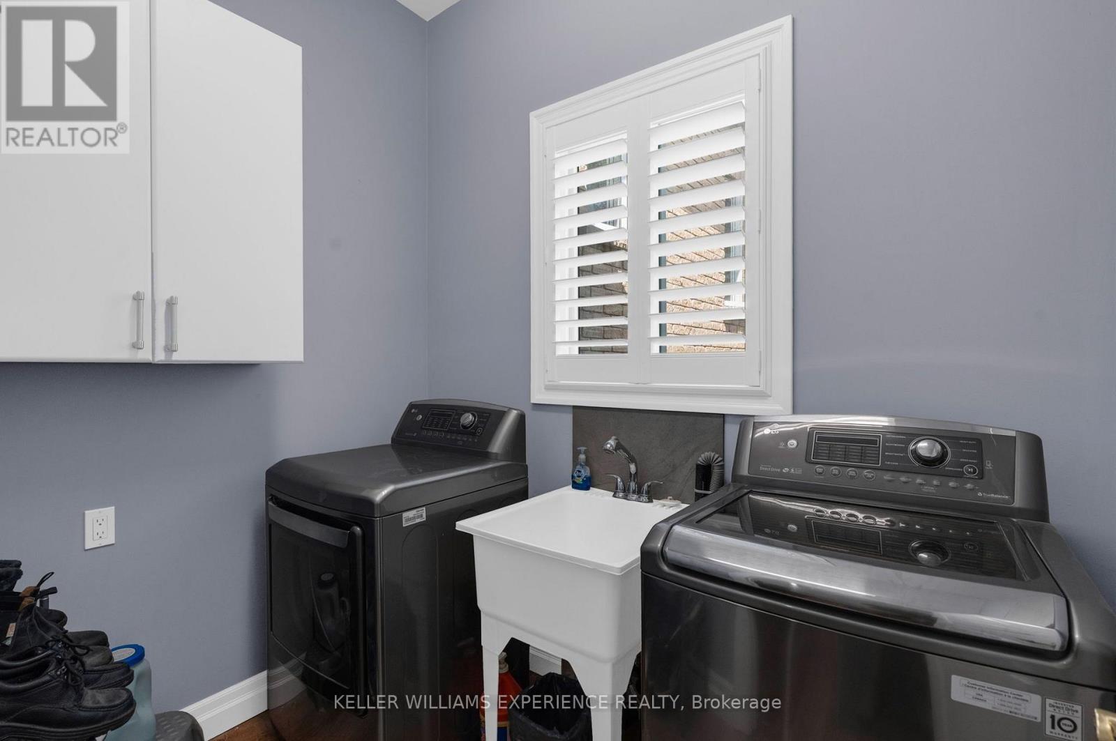 2884 Sunnydale Lane Property Photo 13