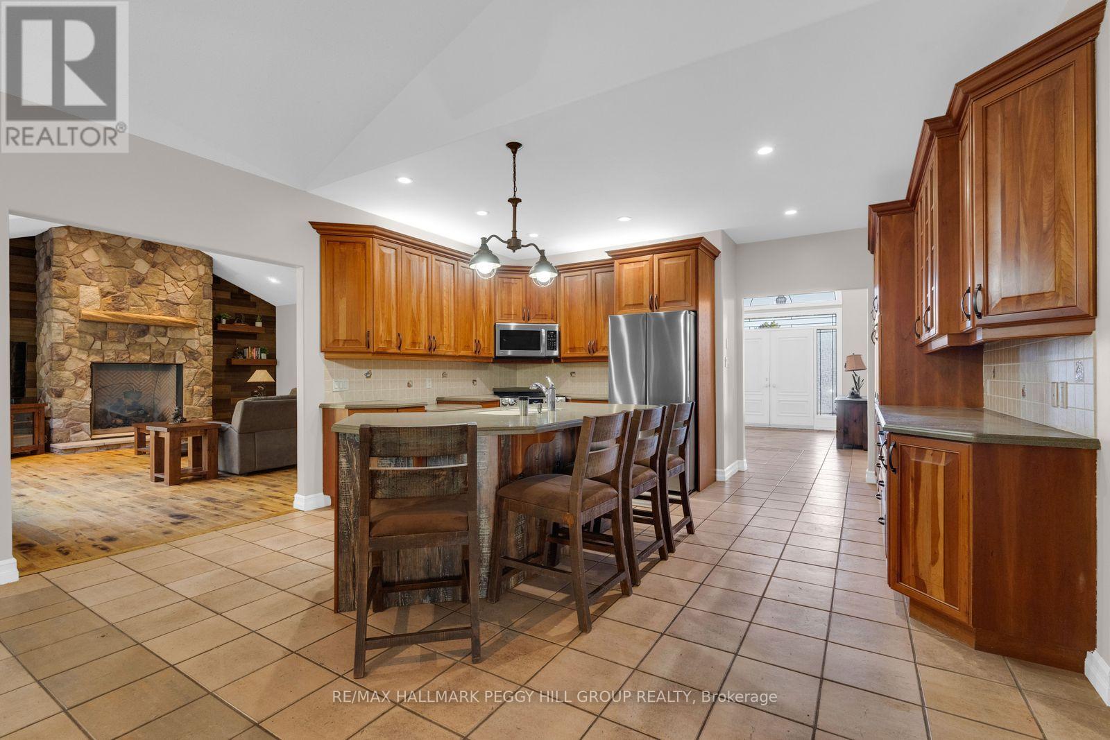 61 White Elm Road Property Photo 8