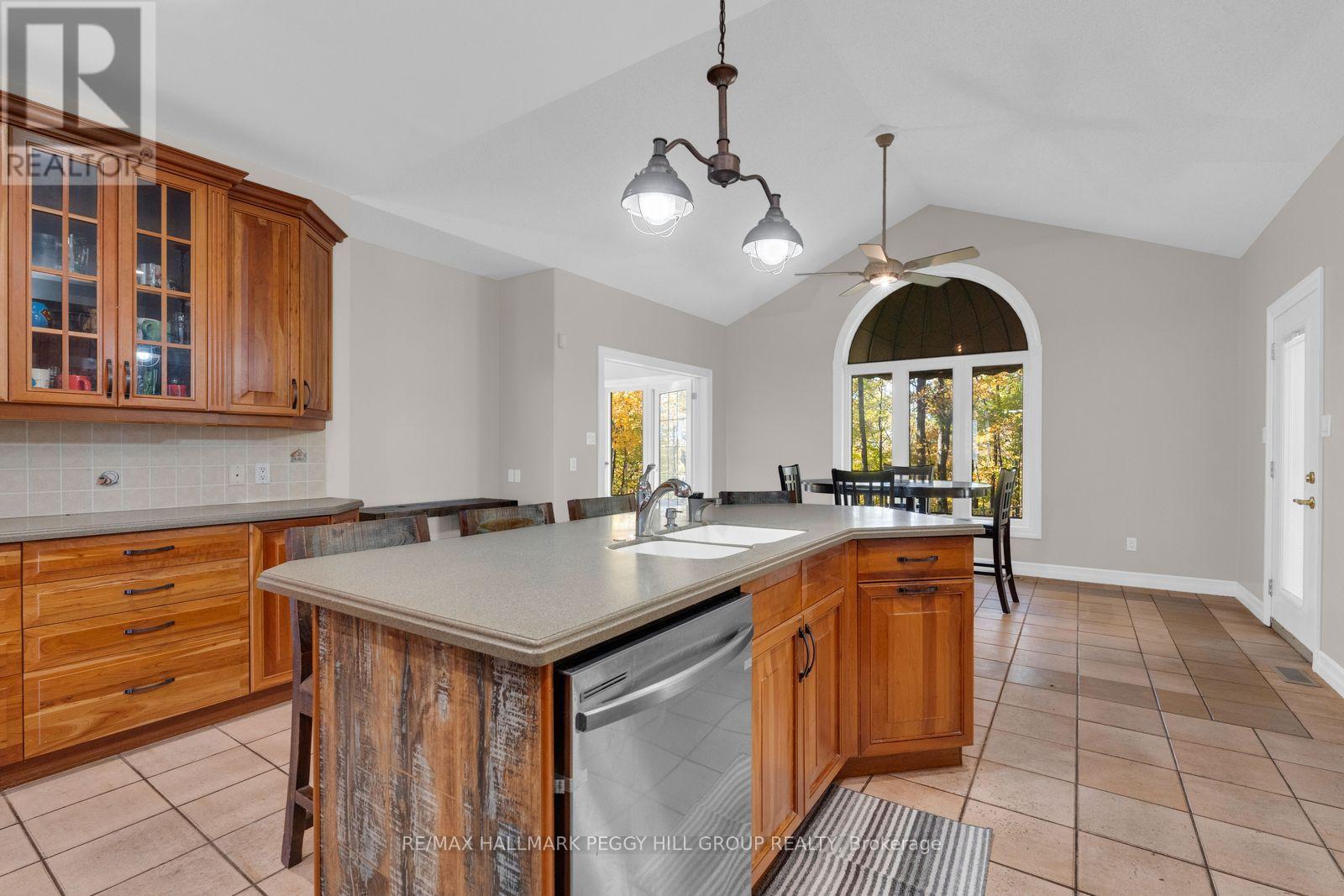 61 White Elm Road Property Photo 9