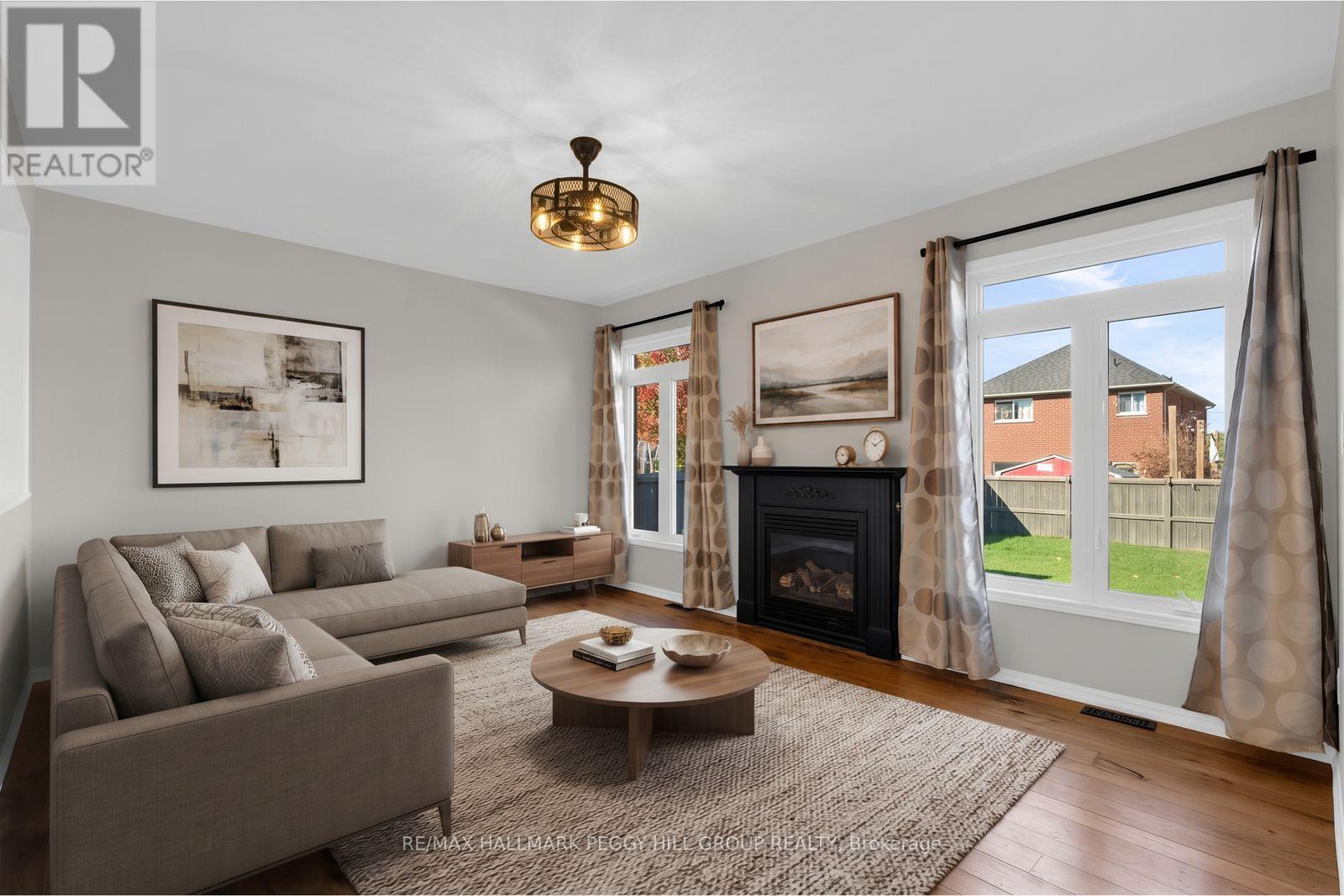 80 Monarchy Street Property Photo 9