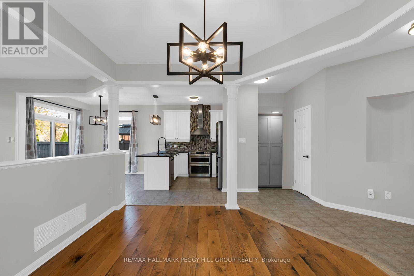 80 Monarchy Street Property Photo 11