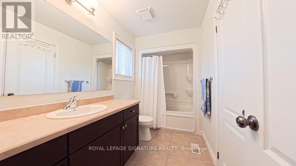 32 Davis Street Property Photo 26