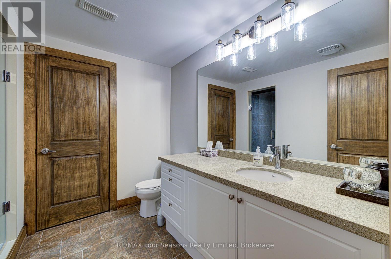 9 Windrose Valley Boulevard Property Photo 24