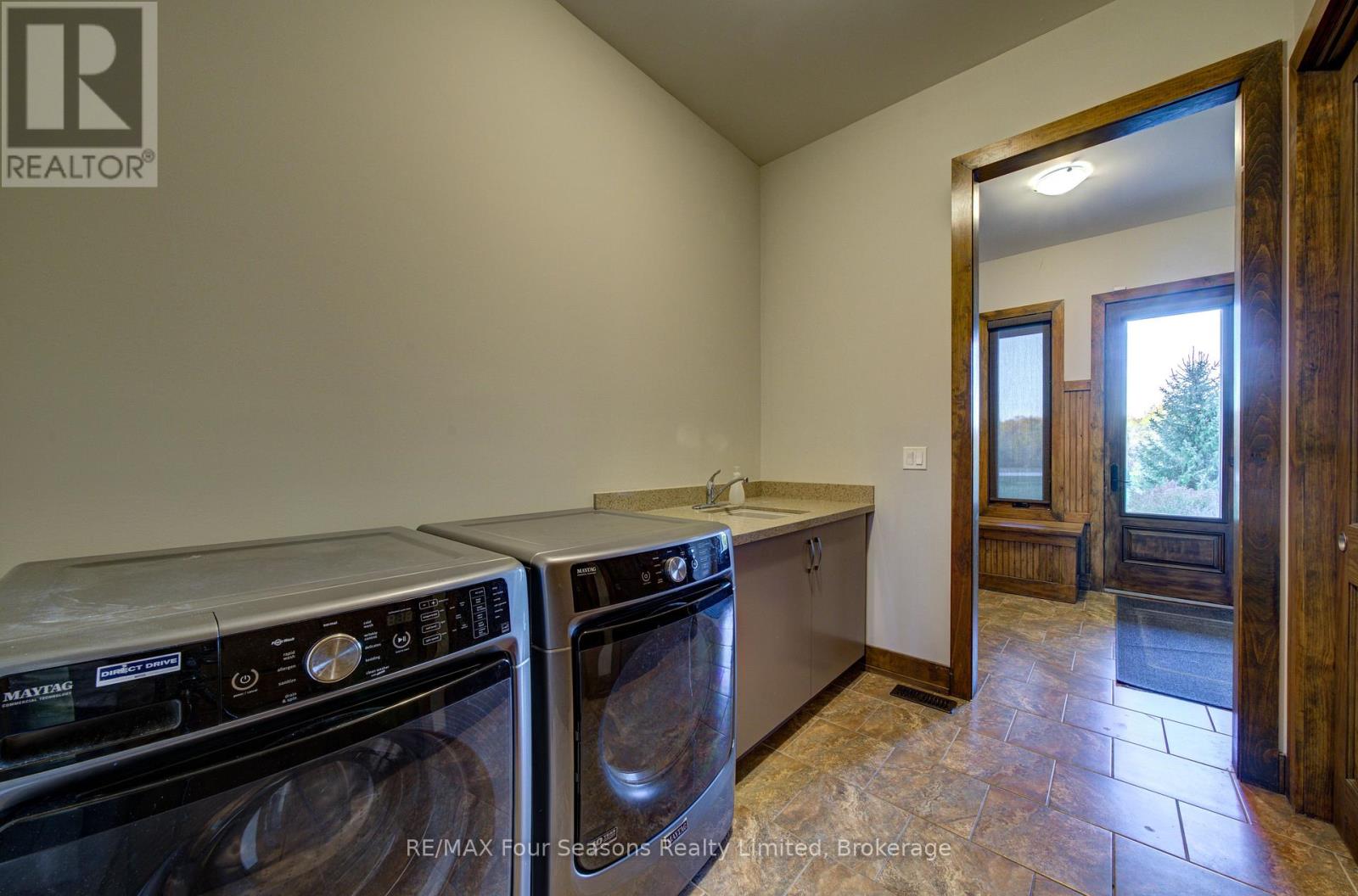 9 Windrose Valley Boulevard Property Photo 40