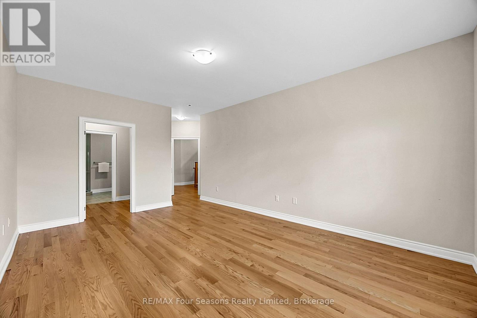 100 Kari Crescent Property Photo 17