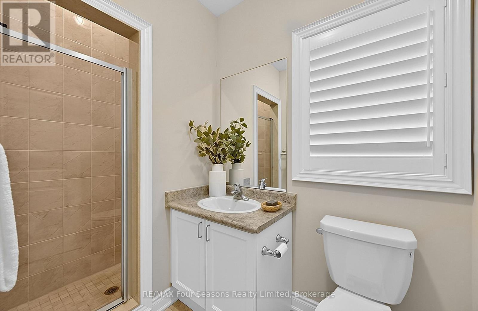 100 Kari Crescent Property Photo 21