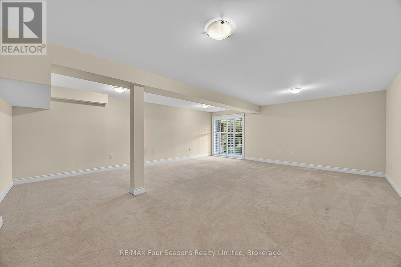 100 Kari Crescent Property Photo 29