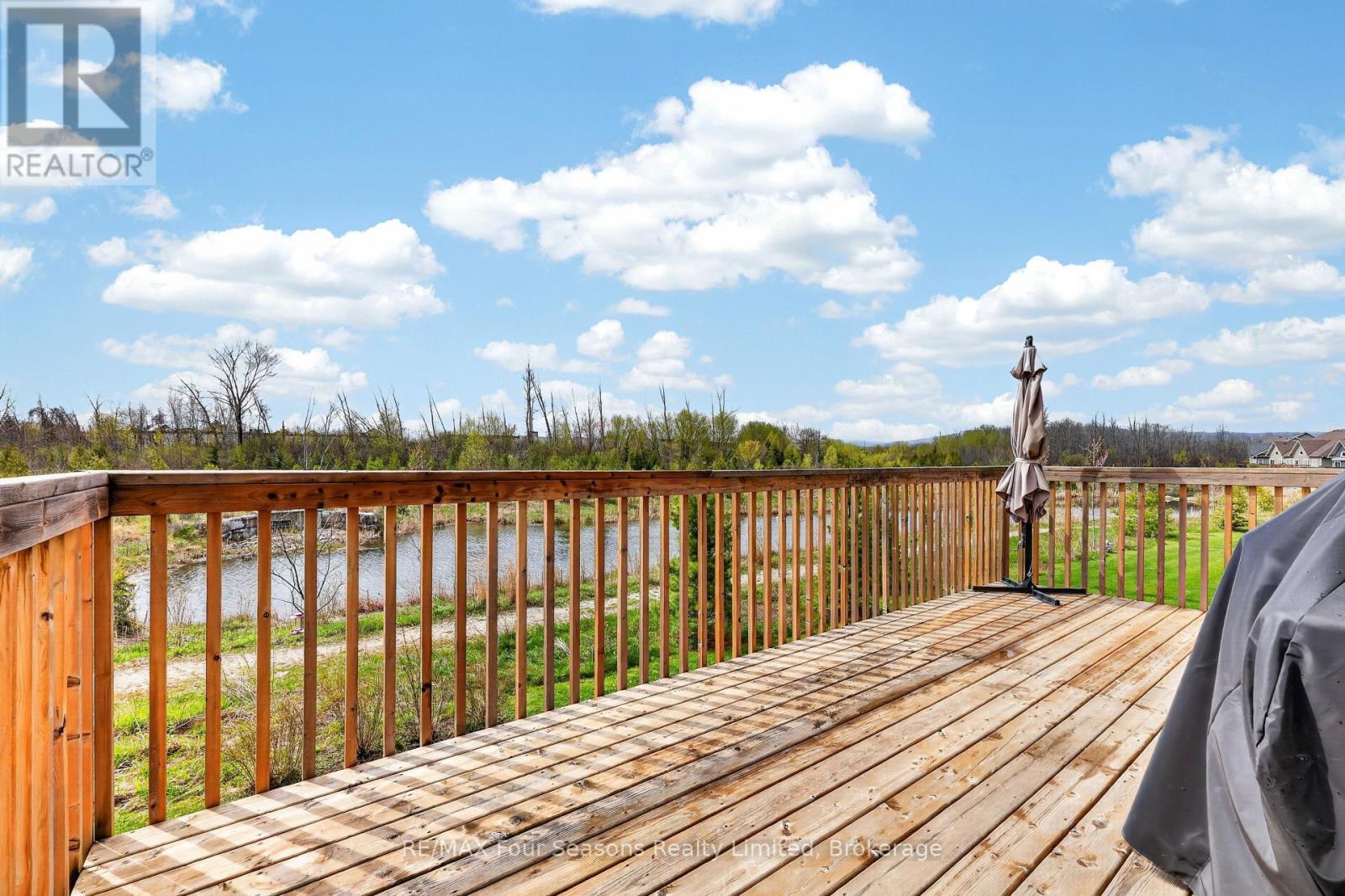 100 Kari Crescent Property Photo 33