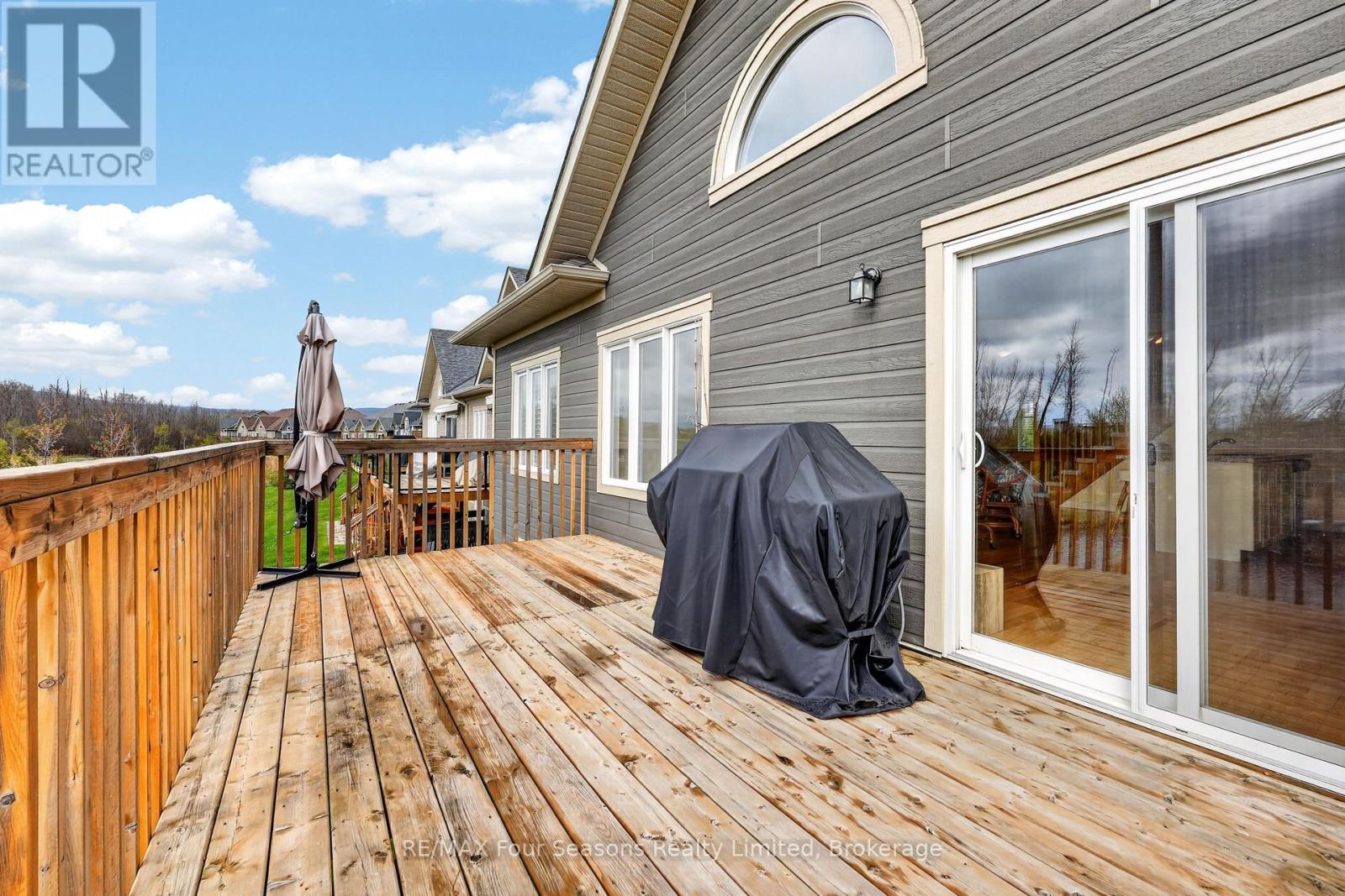 100 Kari Crescent Property Photo 34