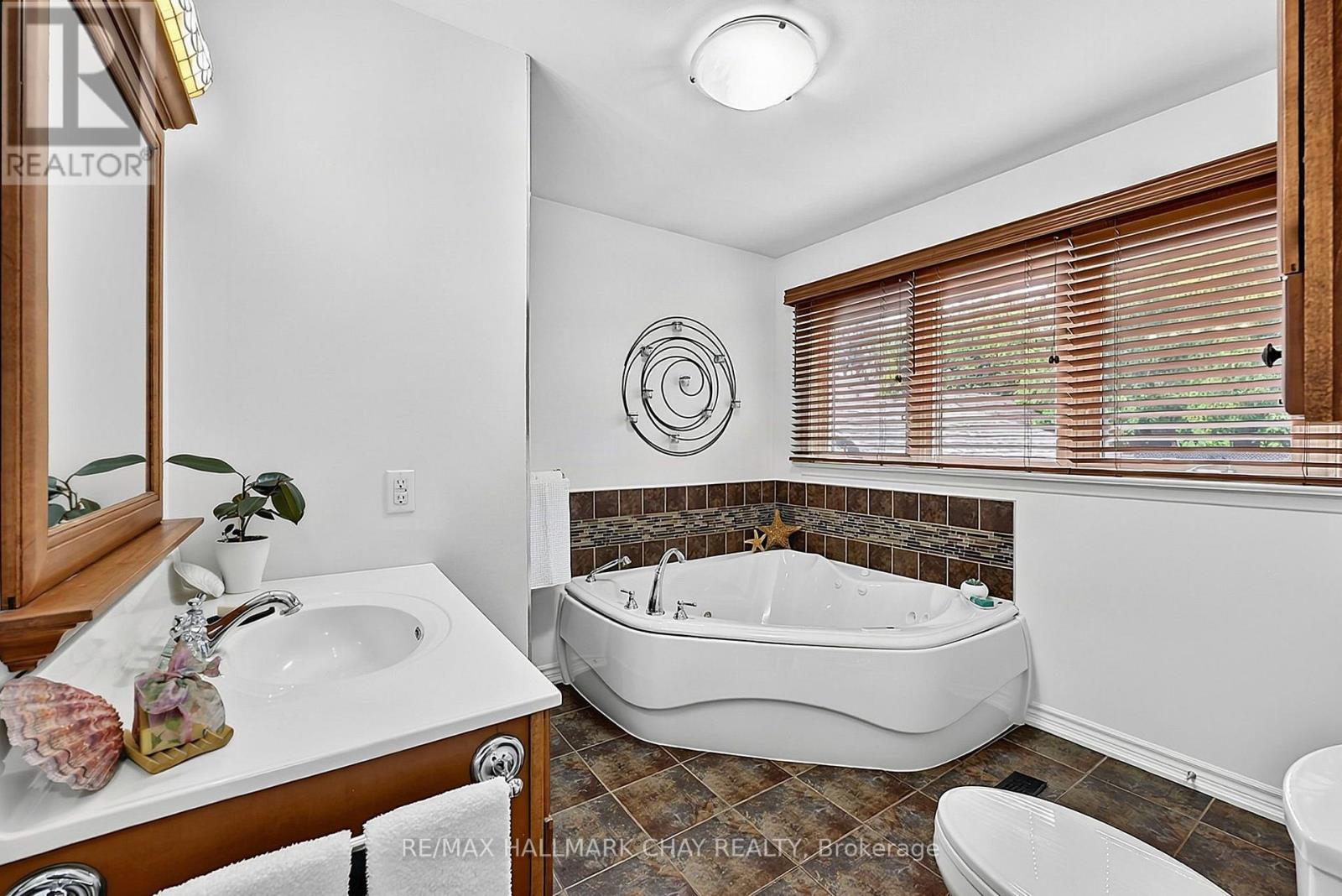 23 Marion Crescent Property Photo 13