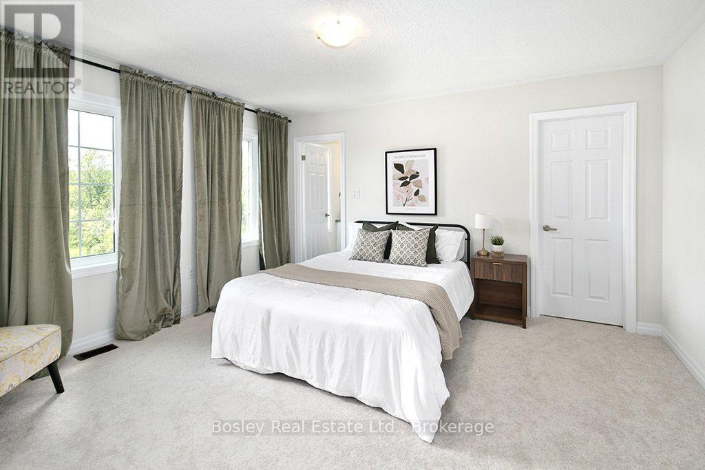 259 Centre Street W Property Photo 30