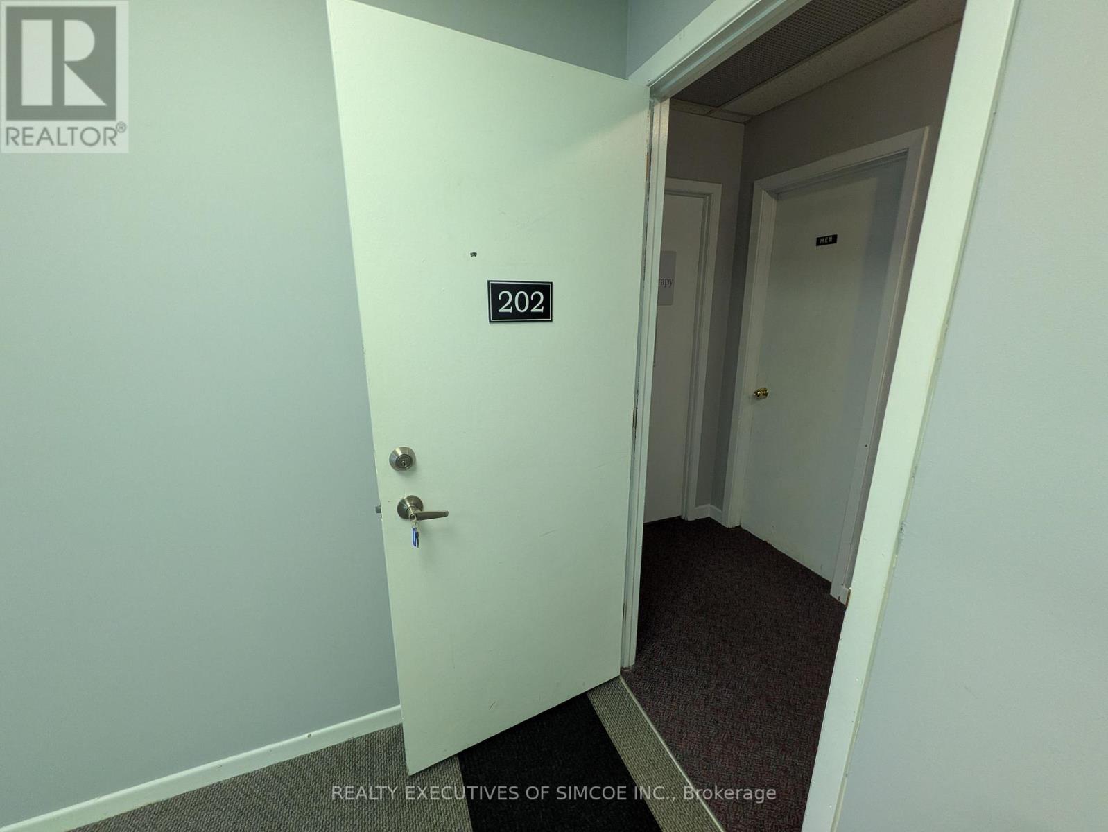 202 - 28 Owen Street Property Photo 5