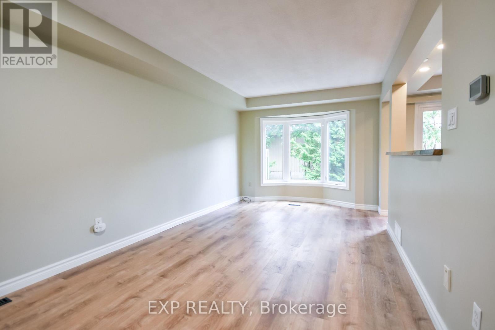 14 - 492 Laclie Street Property Photo 3