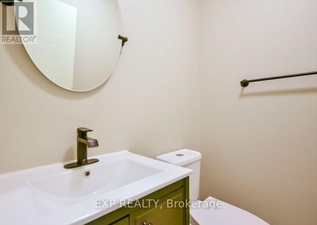 14 - 492 Laclie Street Property Photo 7