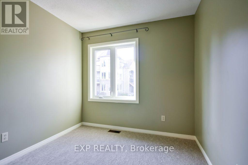 14 - 492 Laclie Street Property Photo 12