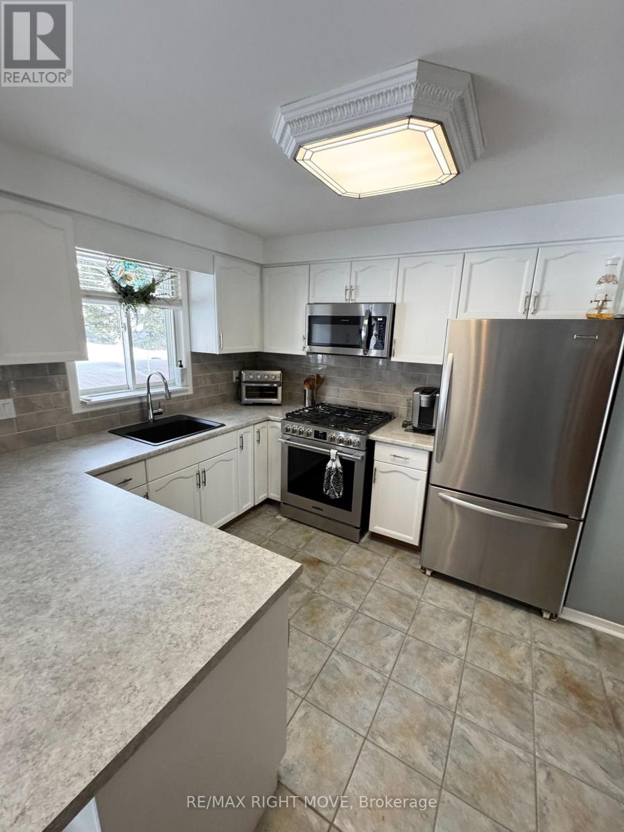 15 Watson Court Property Photo 4