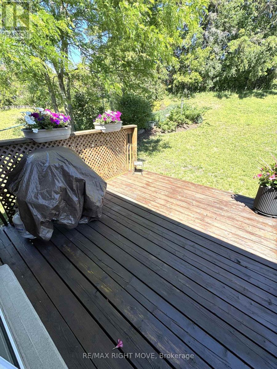15 Watson Court Property Photo 26