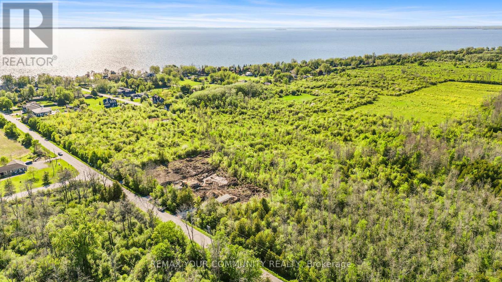 2860 Concession Road Property Photo 4