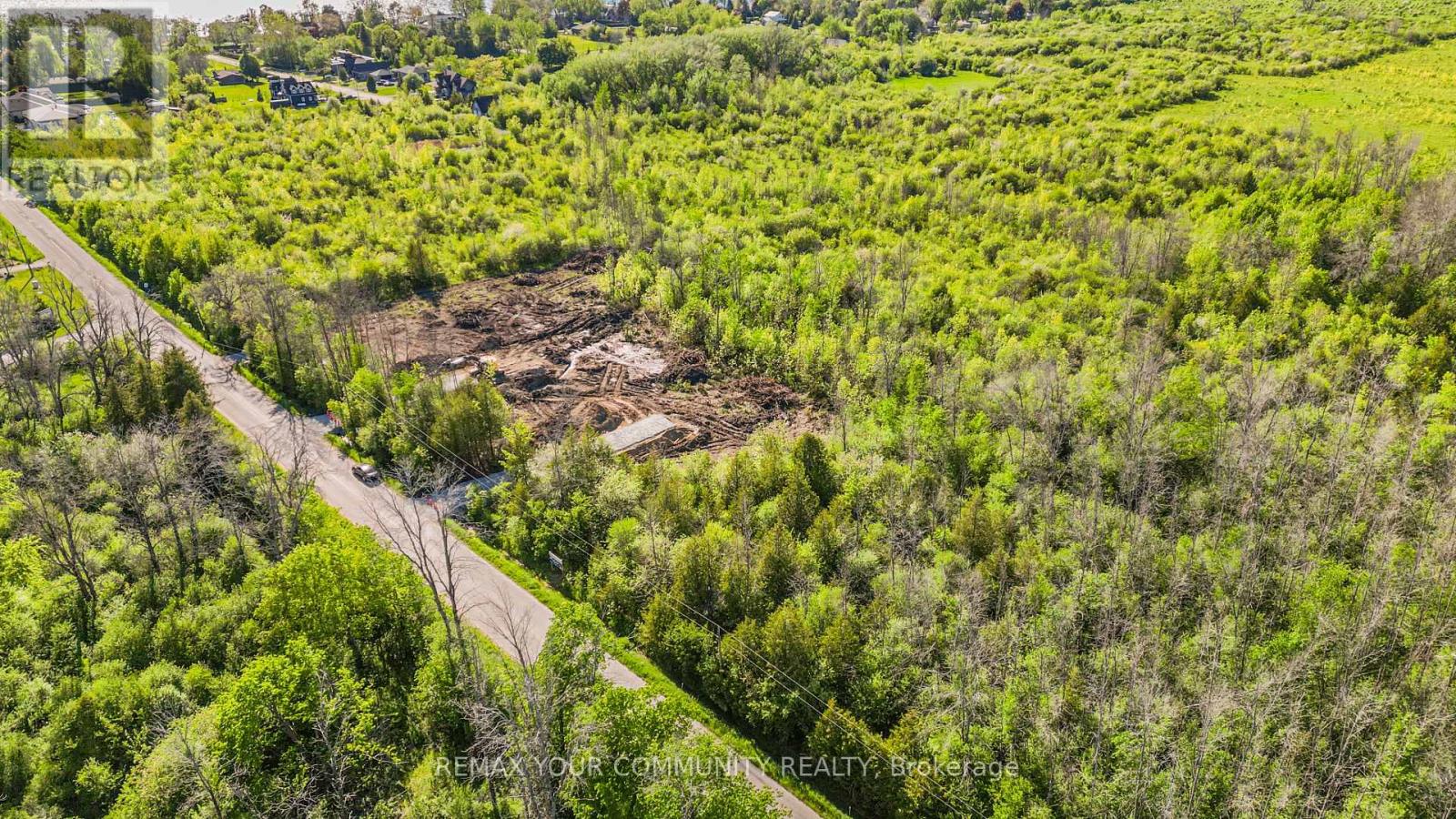 2860 Concession Road Property Photo 5
