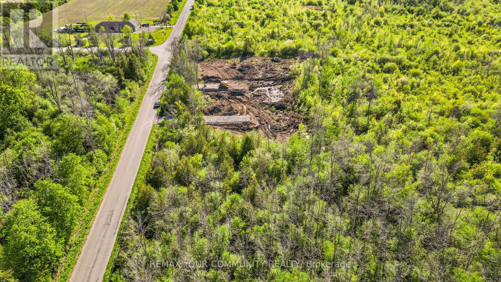 2860 Concession Road Property Photo 6
