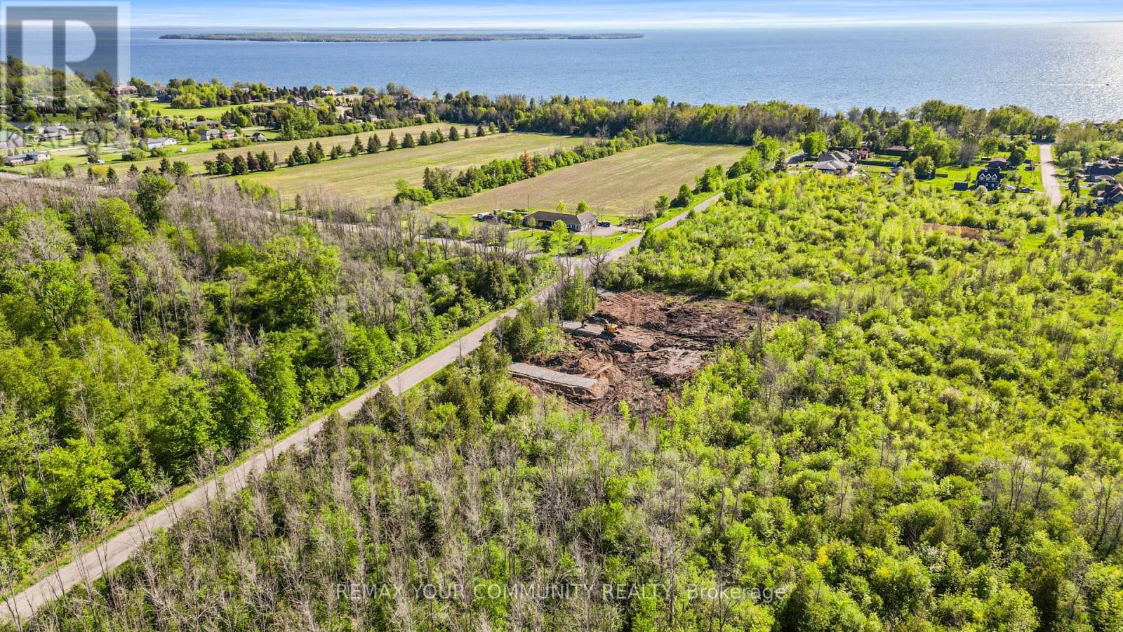 2860 Concession Road Property Photo 8