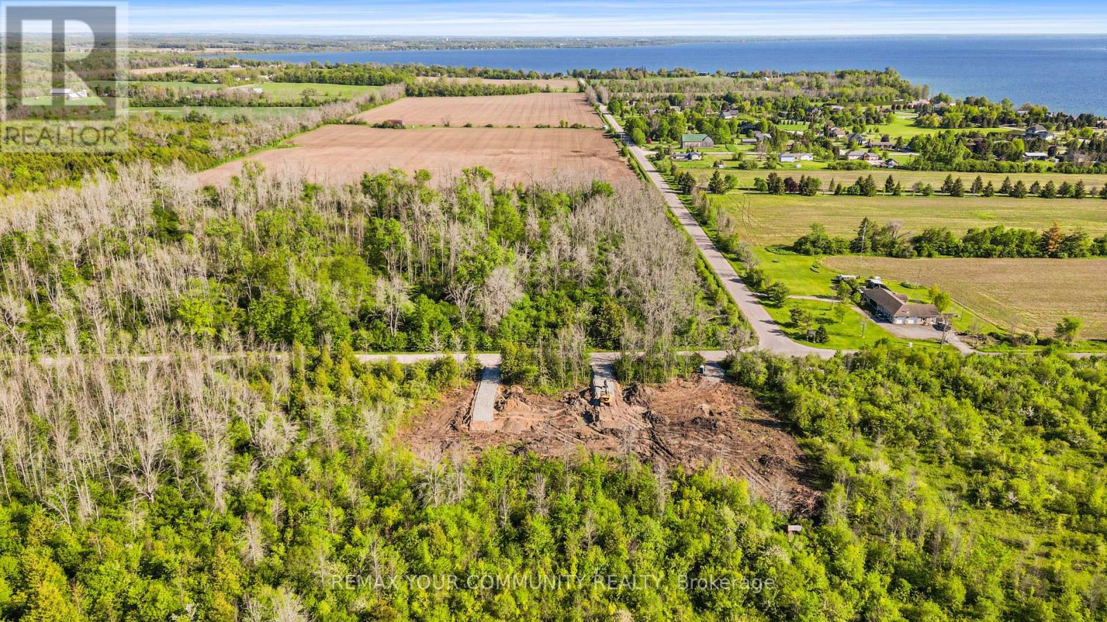2860 Concession Road Property Photo 10