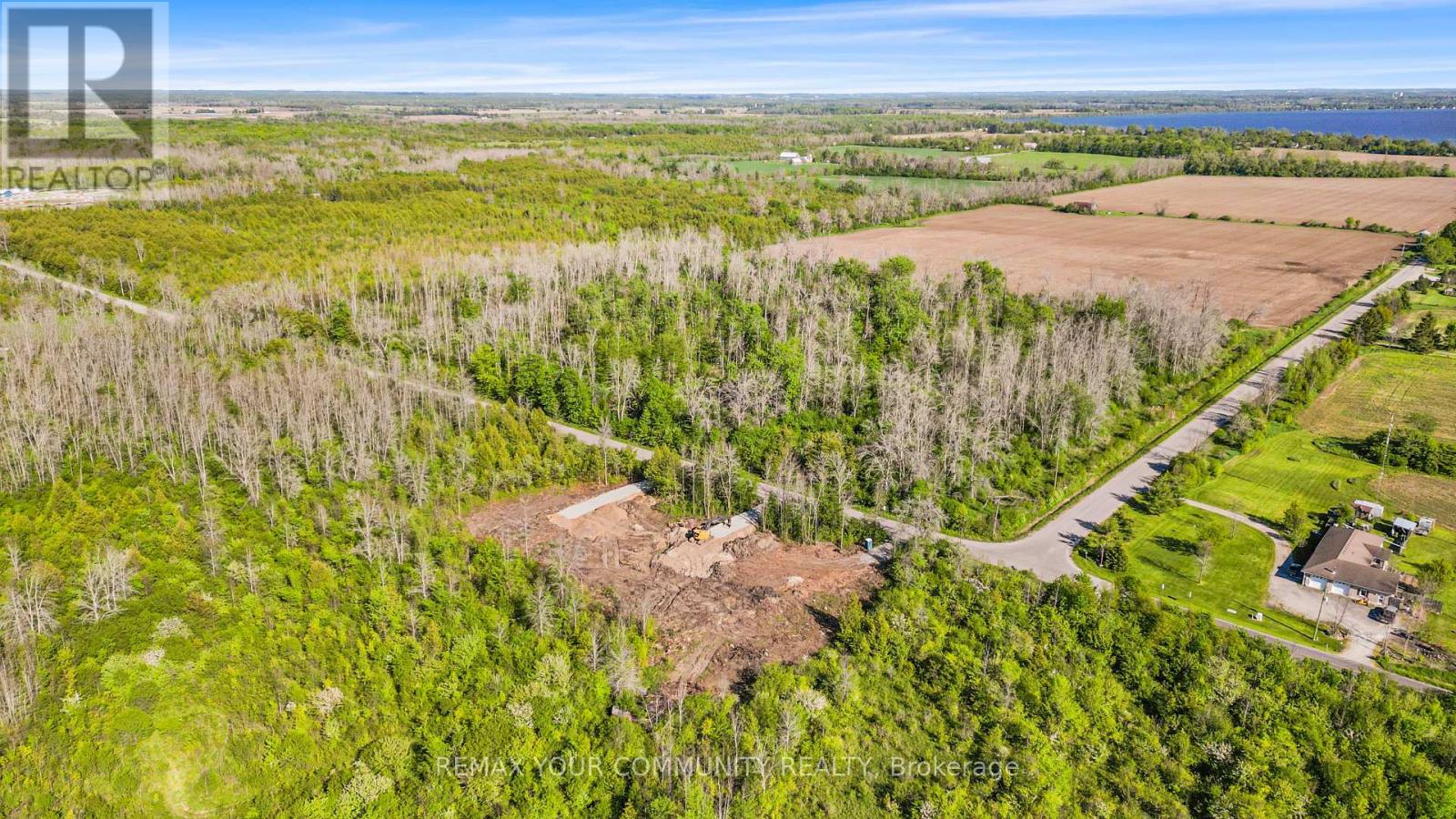 2860 Concession Road Property Photo 11