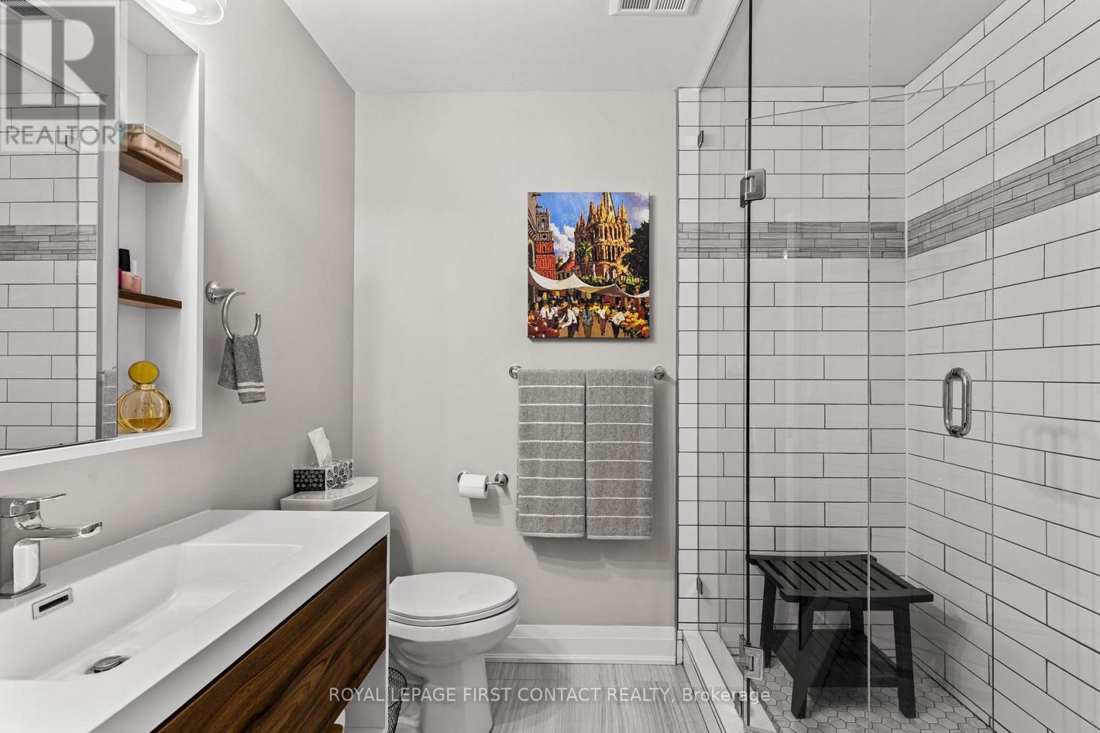 308 - 21 Kempenfelt Drive Property Photo 25