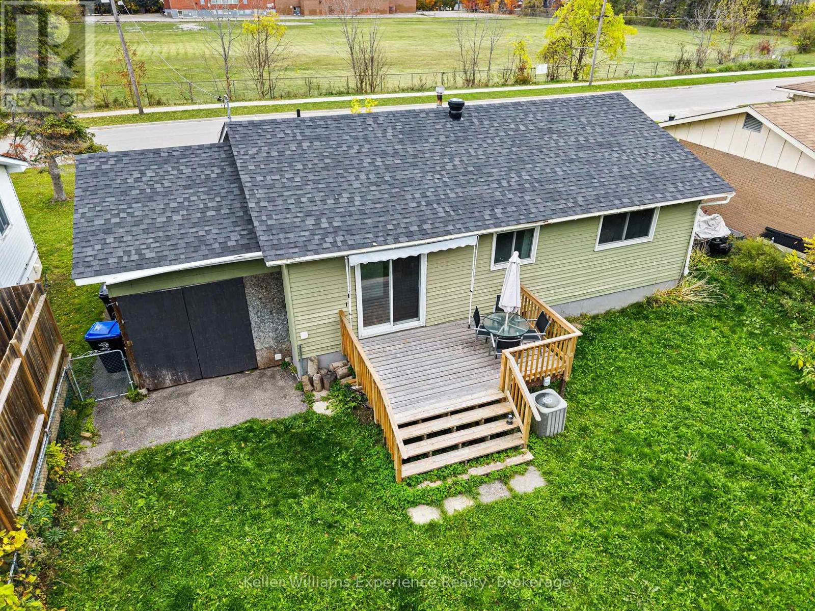706 Simcoe Avenue Property Photo 2