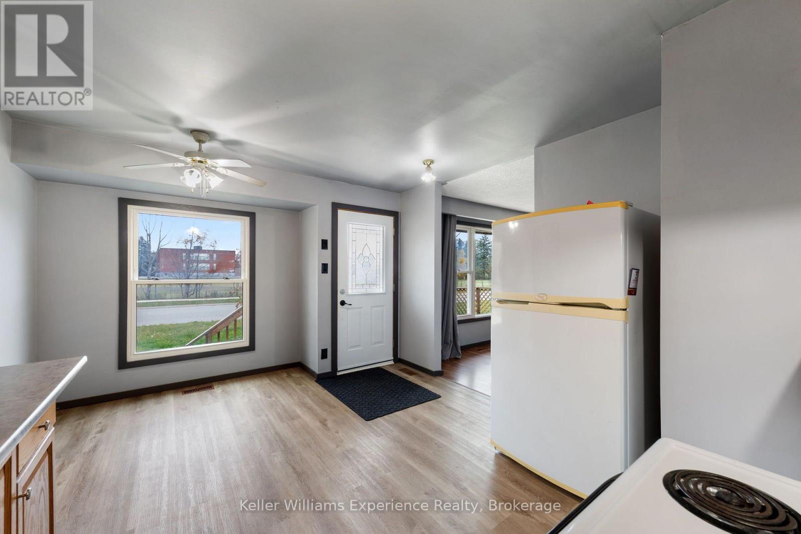 706 Simcoe Avenue Property Photo 9