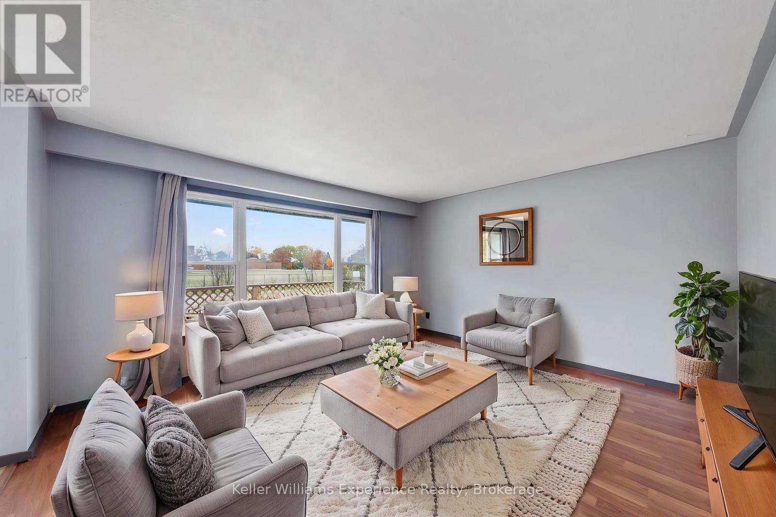 706 Simcoe Avenue Property Photo 13