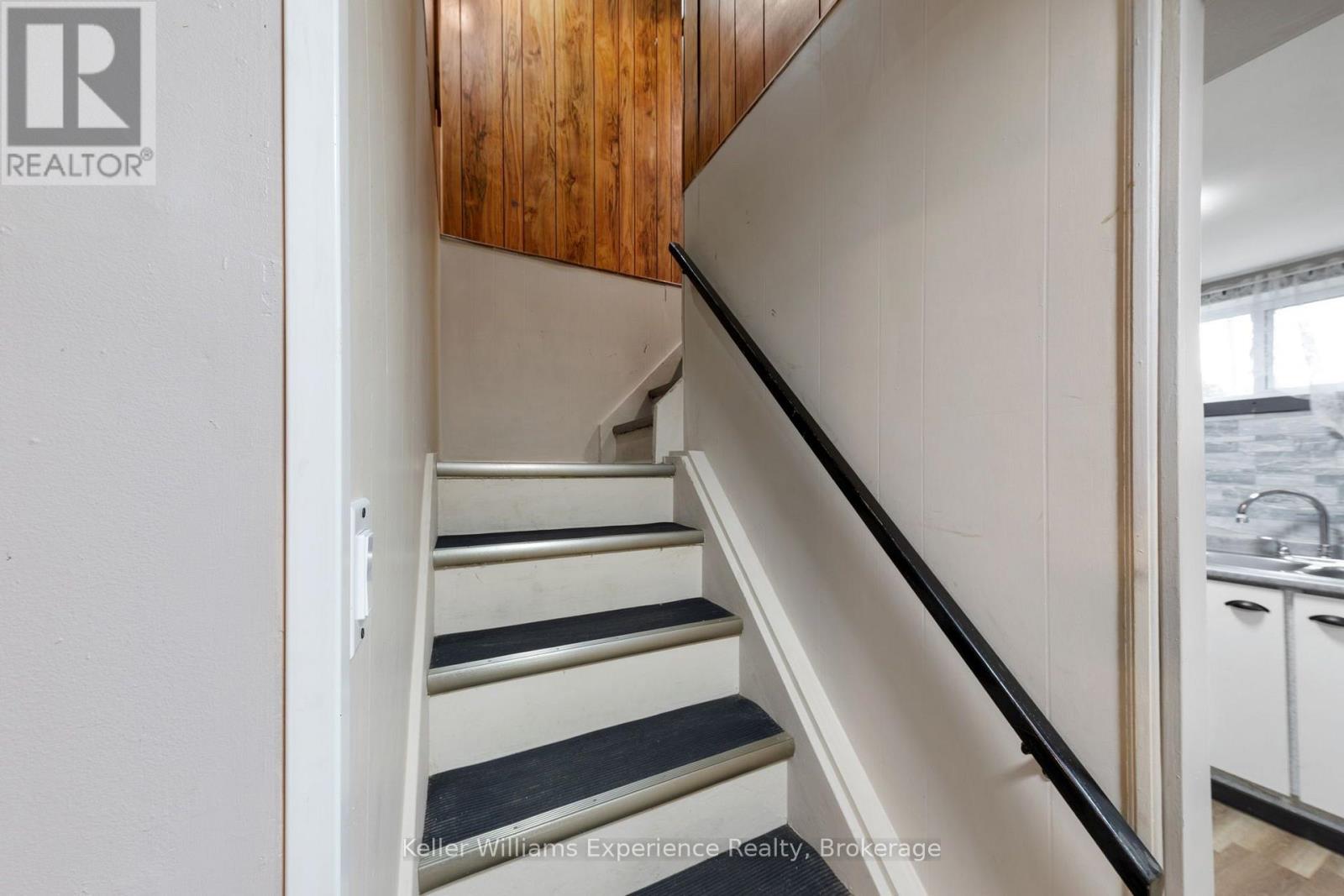 706 Simcoe Avenue Property Photo 24