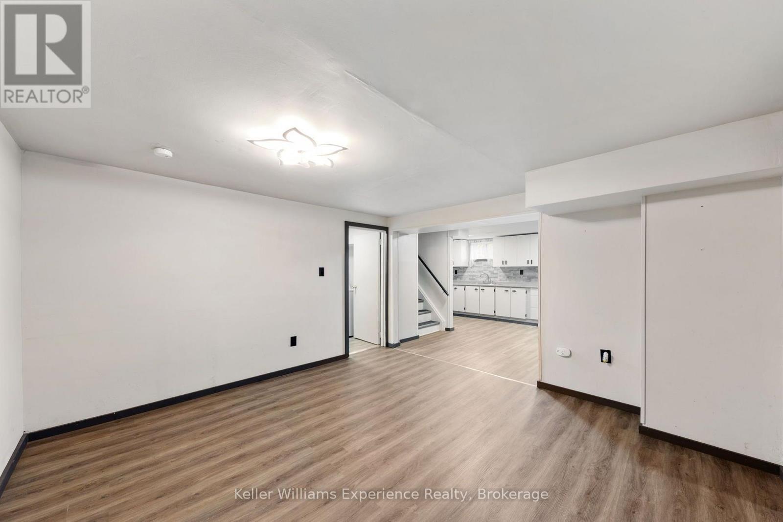 706 Simcoe Avenue Property Photo 29