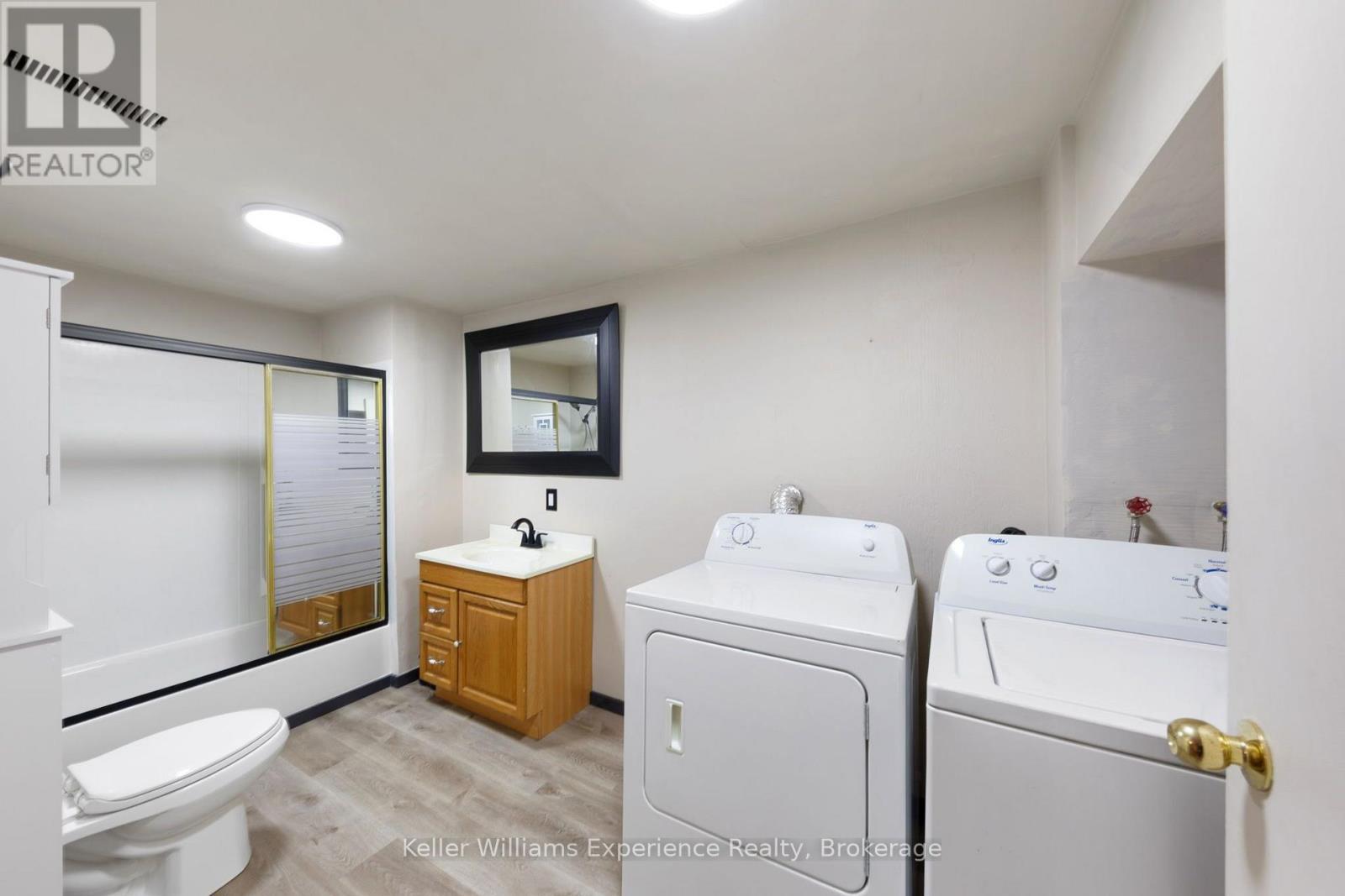 706 Simcoe Avenue Property Photo 35