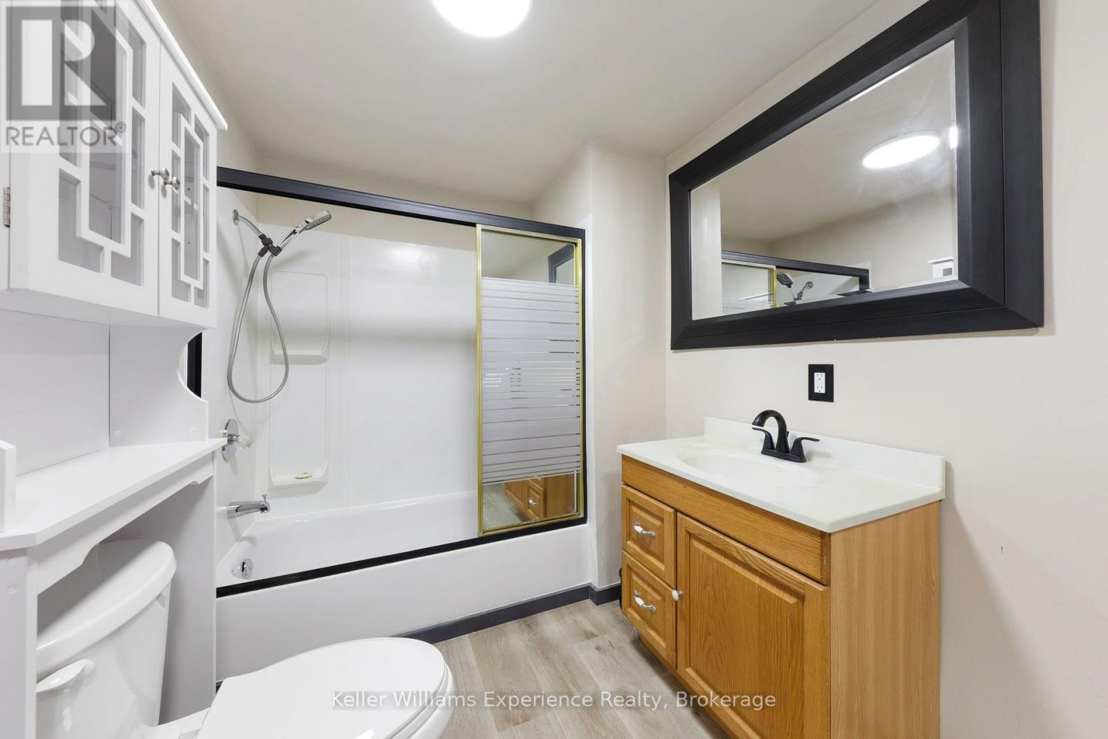706 Simcoe Avenue Property Photo 36